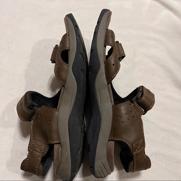 KHOMBU BLUE SHARK LEATHER AND EARTH SPIRIT BROWN BUNDLE SANDALS 13 main image 13